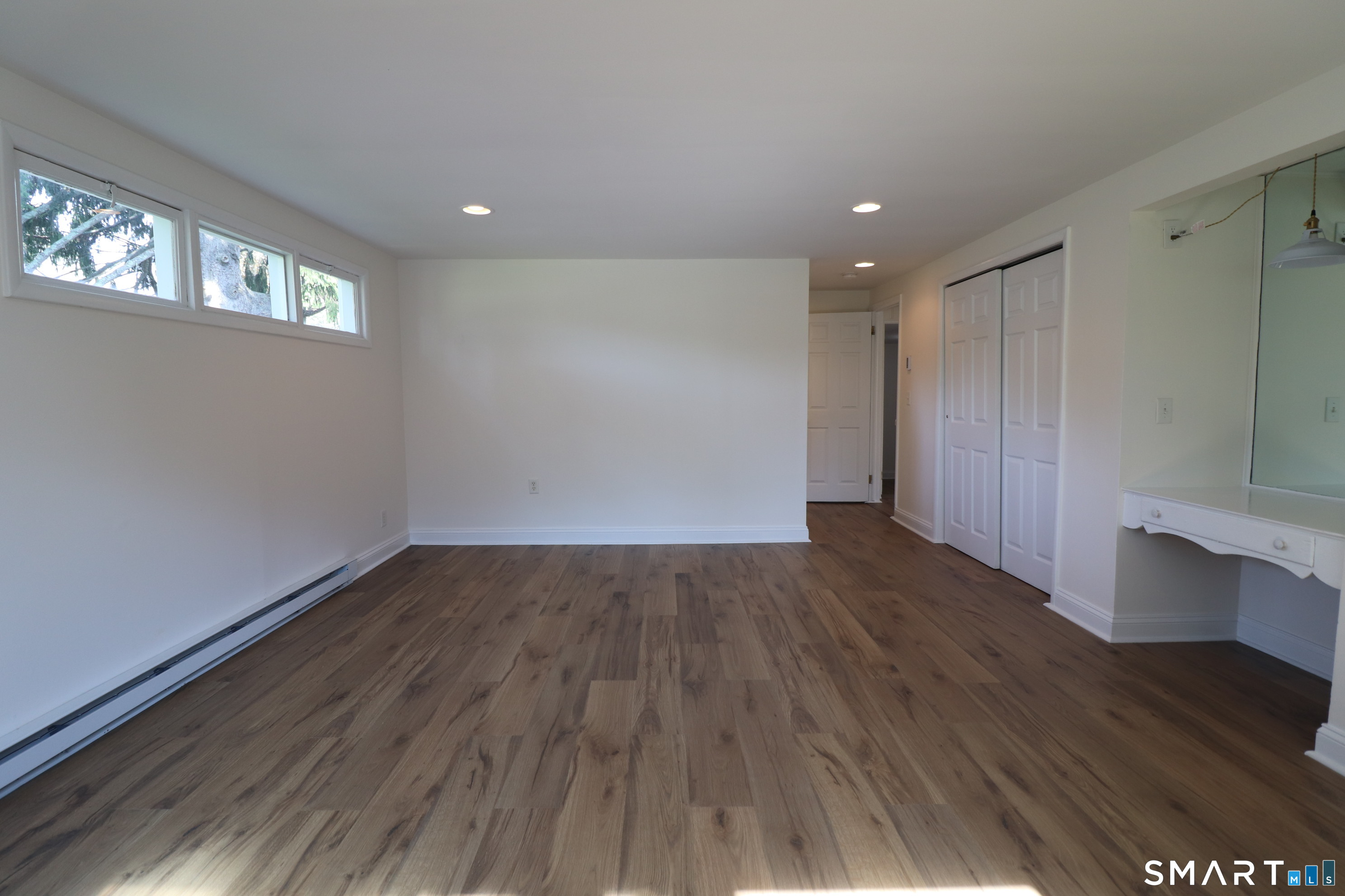 374 Main Street East Lyme CT 06357