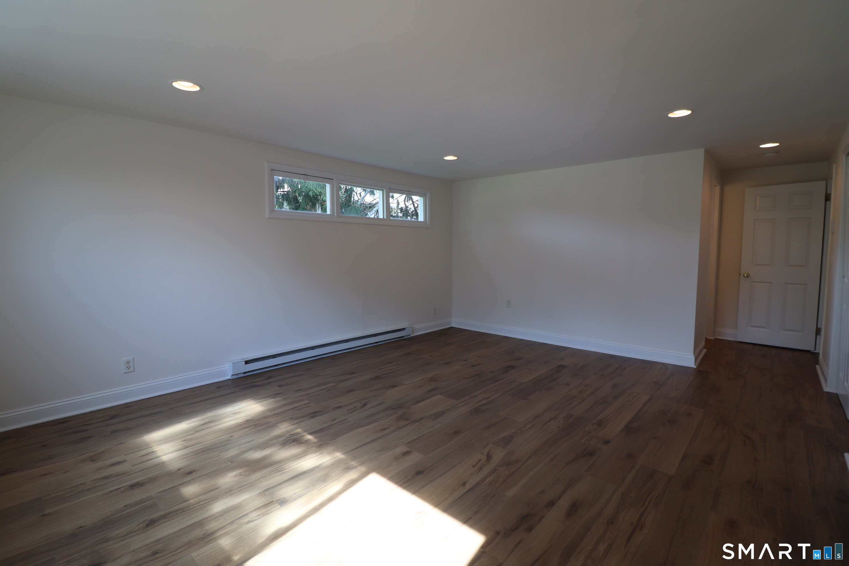 374 Main Street East Lyme CT 06357