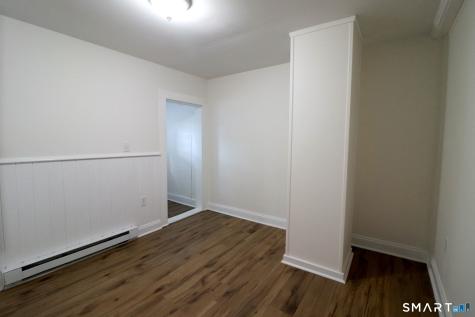 374 Main Street East Lyme CT 06357