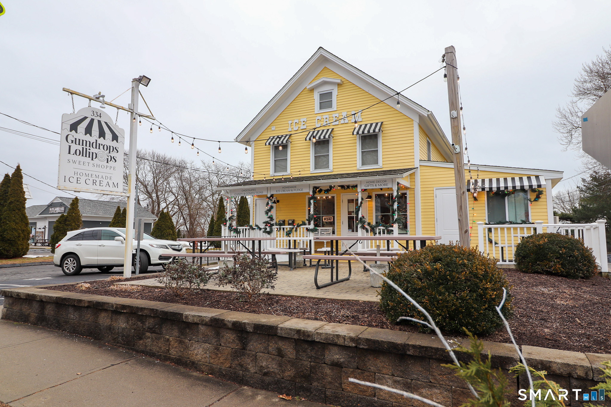 374 Main Street East Lyme CT 06357
