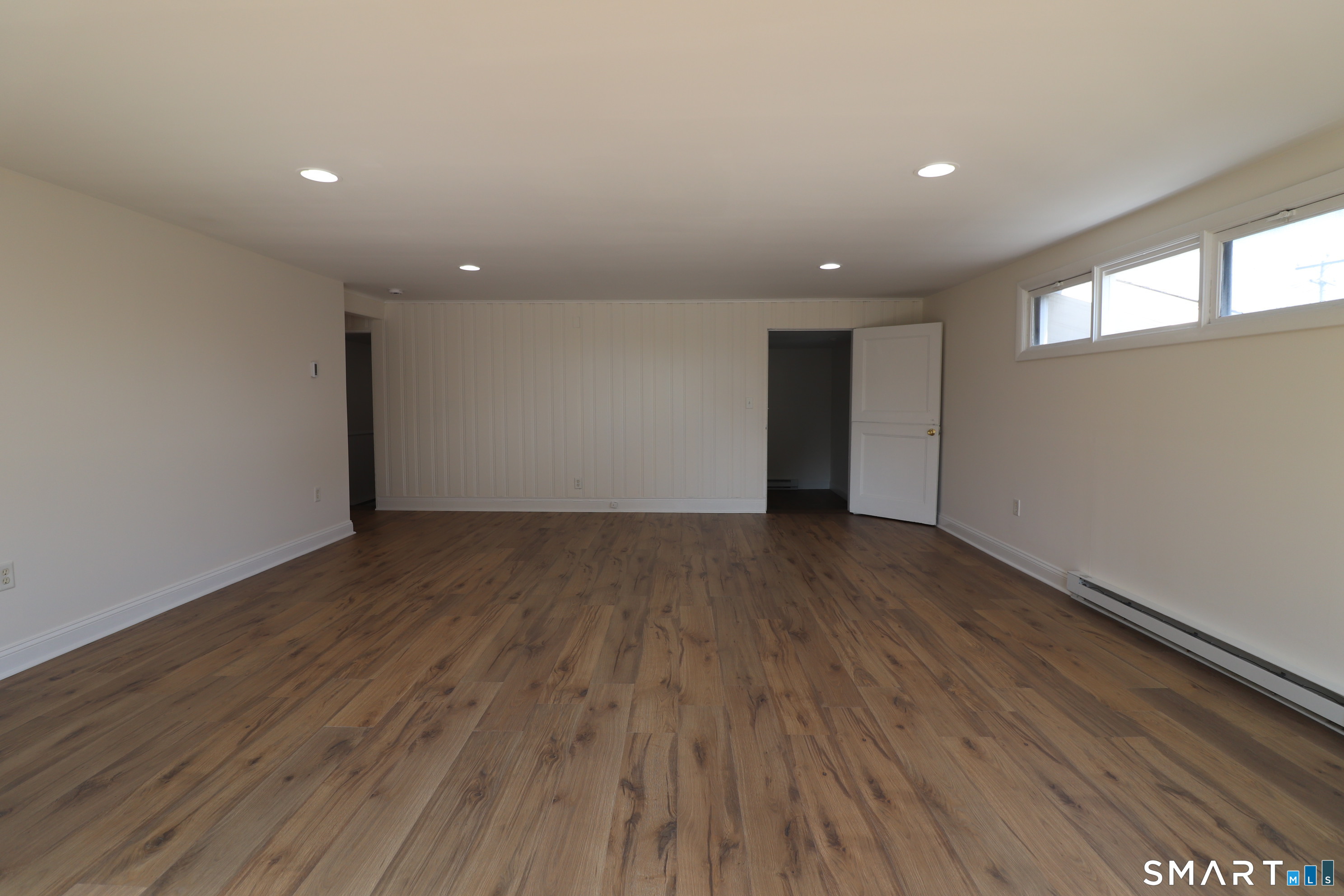 374 Main Street East Lyme CT 06357