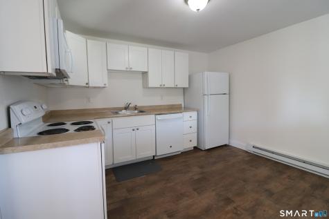 374 Main Street East Lyme CT 06357