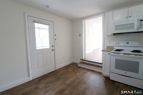 374 Main Street East Lyme CT 06357