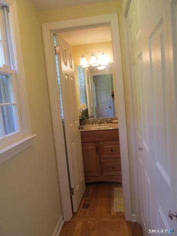 47 Barringer Road Darien CT 06820