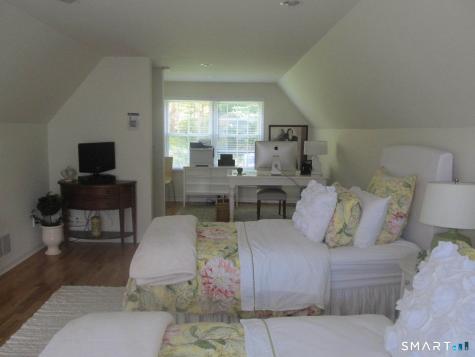 47 Barringer Road Darien CT 06820