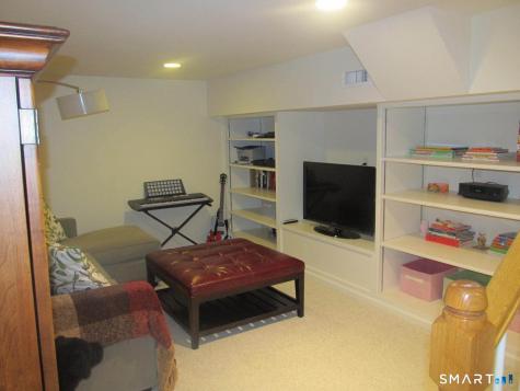 47 Barringer Road Darien CT 06820