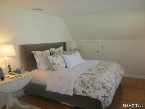 47 Barringer Road Darien CT 06820
