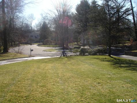 47 Barringer Road Darien CT 06820