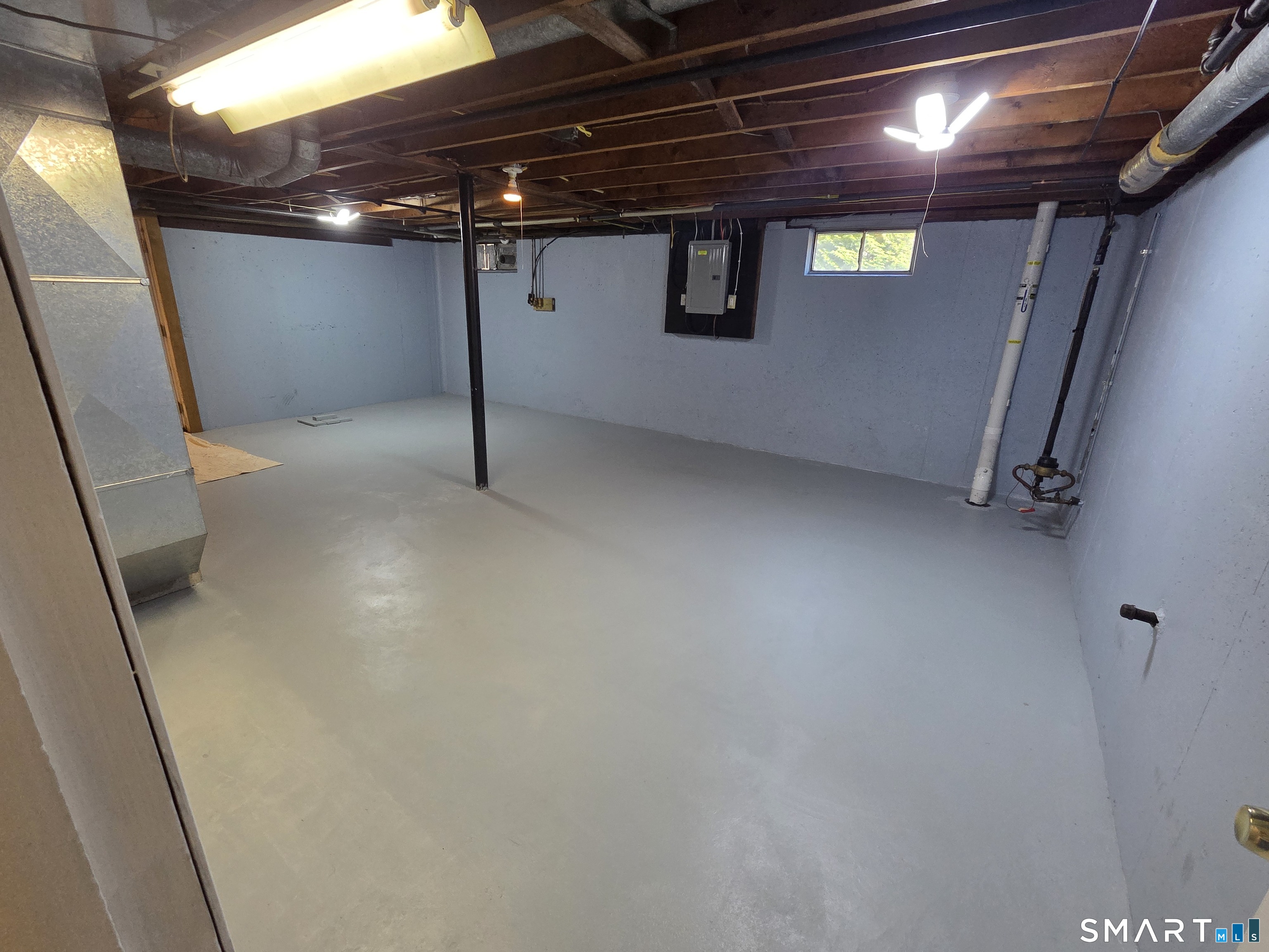 5 Liberty Road Montville CT 06370