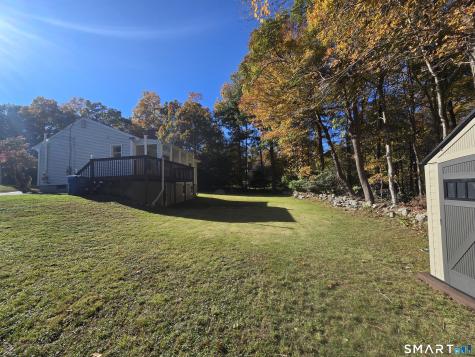 5 Liberty Road Montville CT 06370