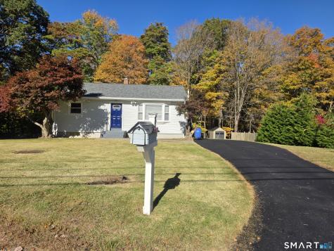 5 Liberty Road Montville CT 06370