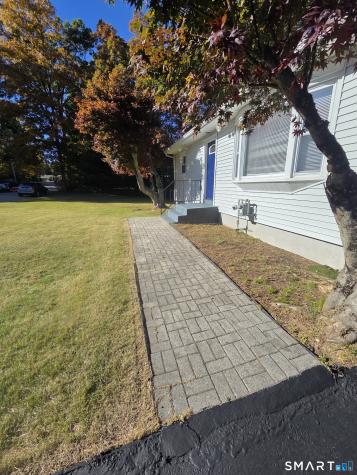 5 Liberty Road Montville CT 06370