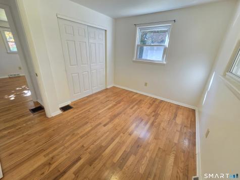 5 Liberty Road Montville CT 06370