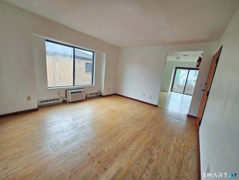 112 Bond Street Hartford CT 06114
