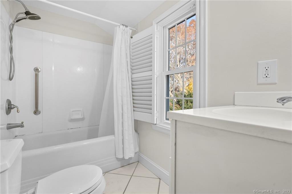 87 Sylvan Road New Britain CT 06053