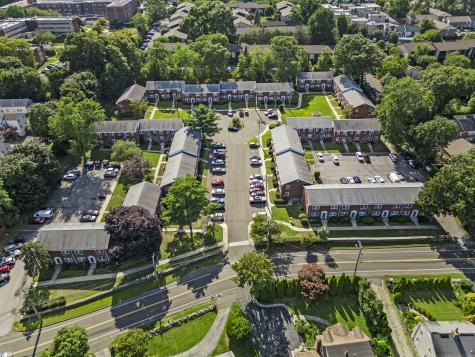 18 Hamilton Court Stamford CT 06902