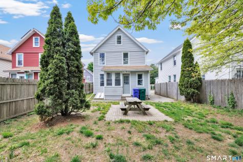 6 Alfred Court Stratford CT 06615