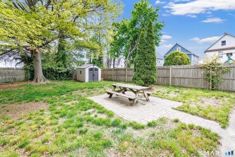 6 Alfred Court Stratford CT 06615