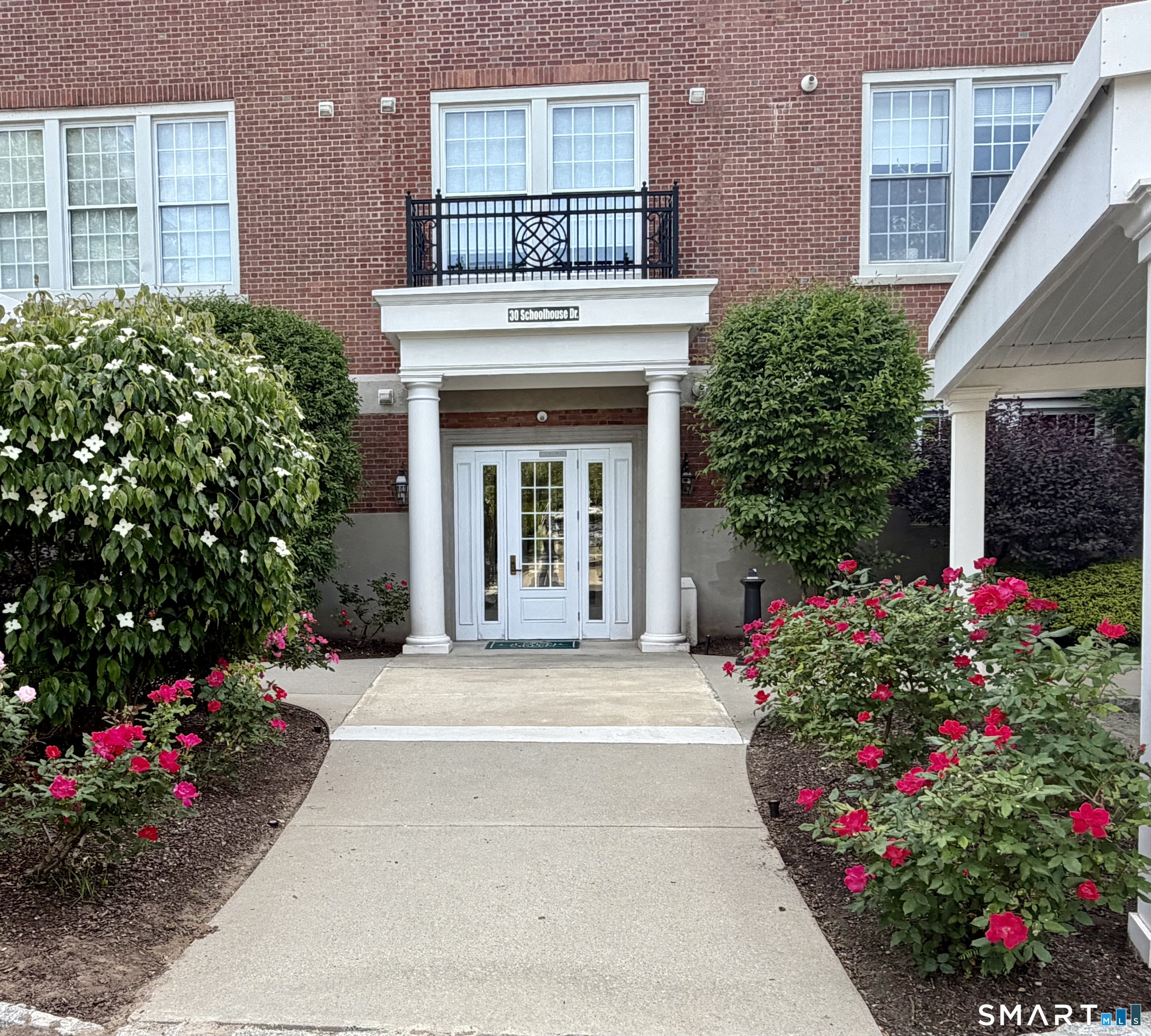 30 Schoolhouse Drive West Hartford CT 06110