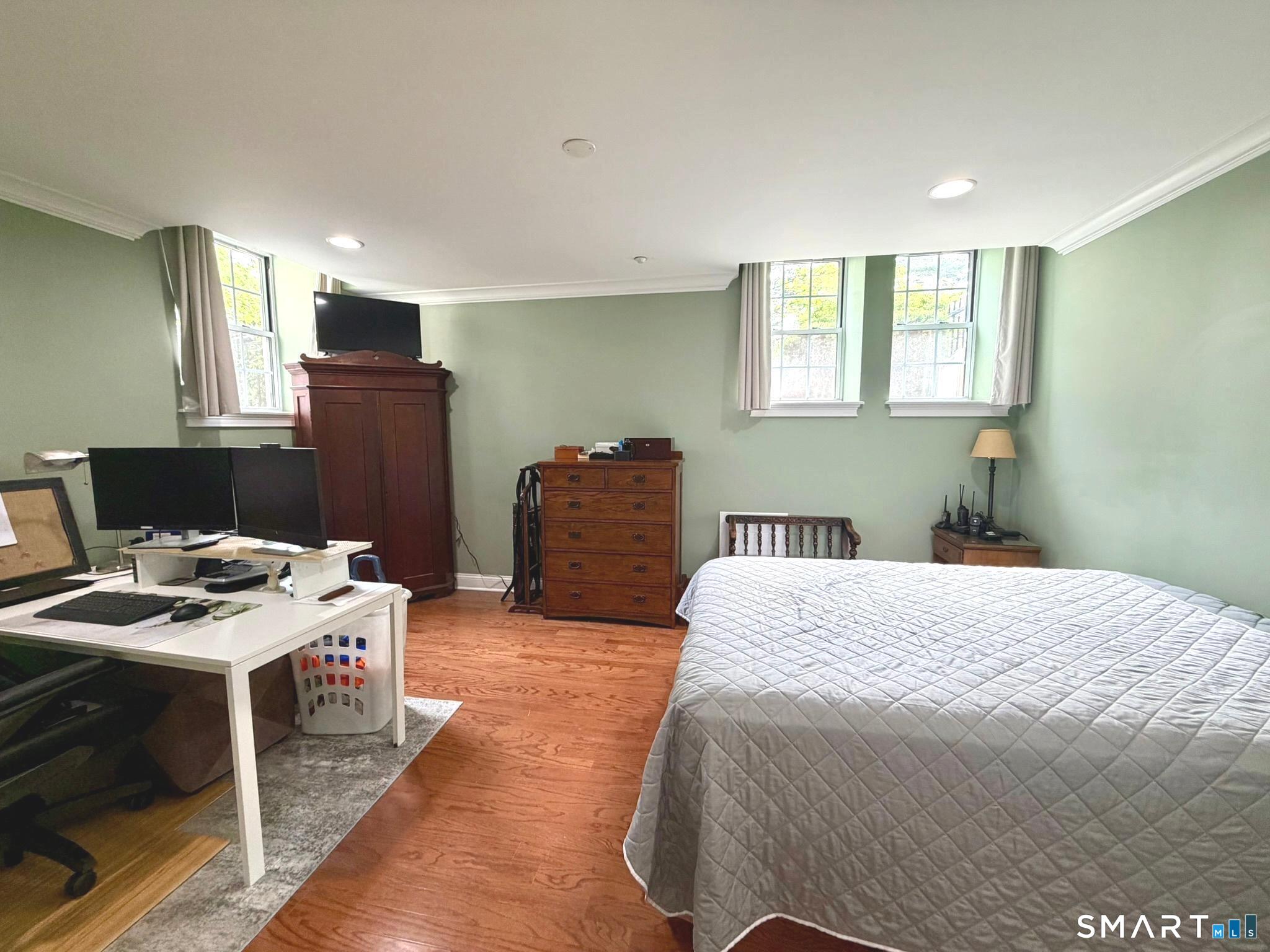 30 Schoolhouse Drive West Hartford CT 06110