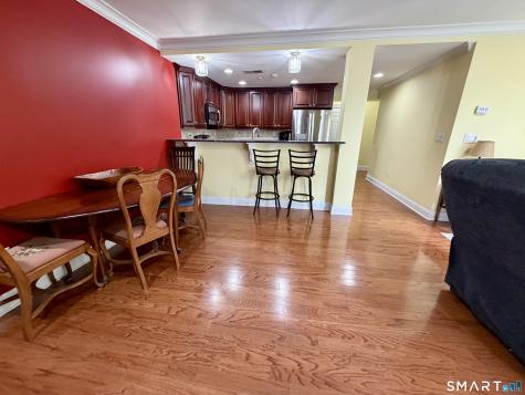 30 Schoolhouse Drive West Hartford CT 06110