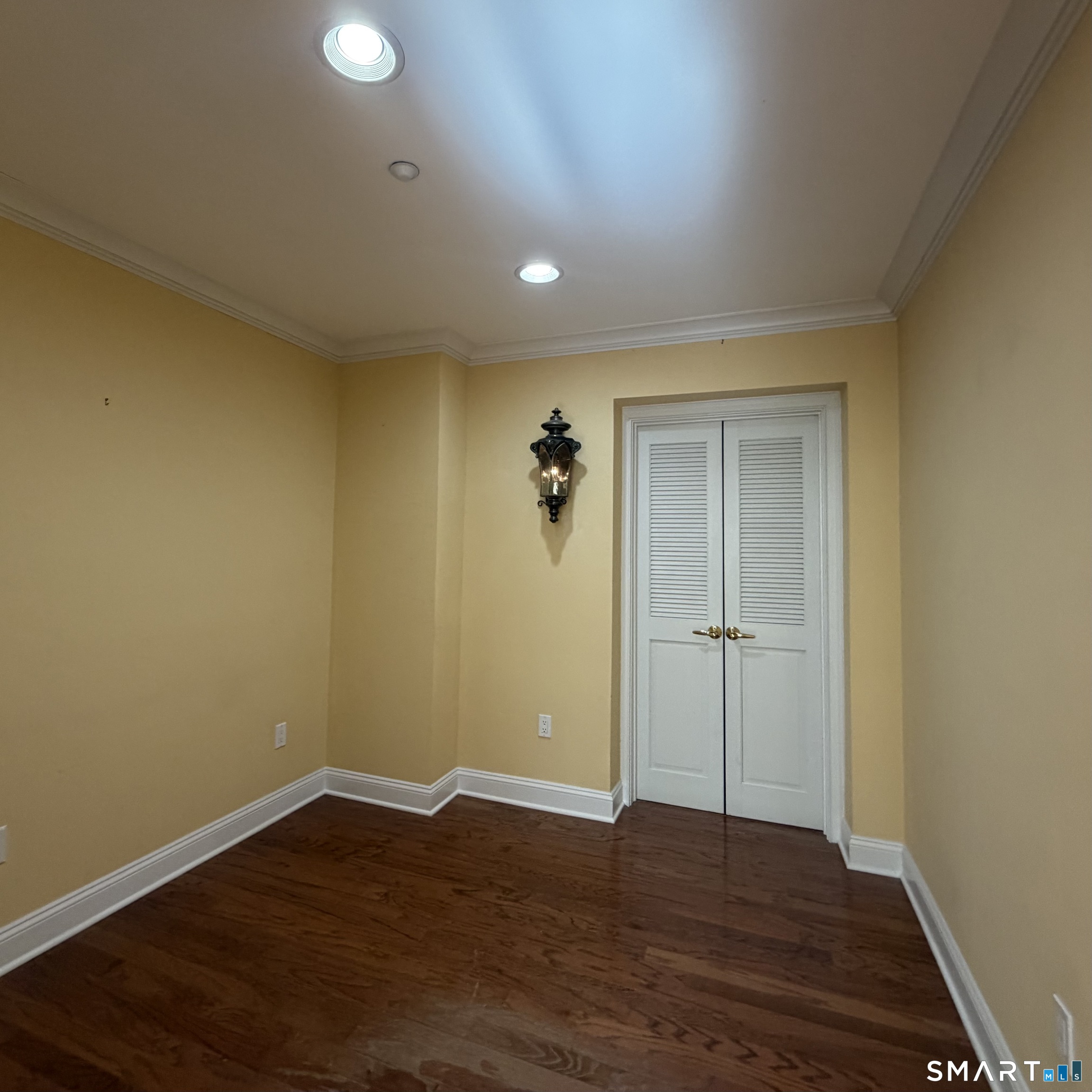 30 Schoolhouse Drive West Hartford CT 06110