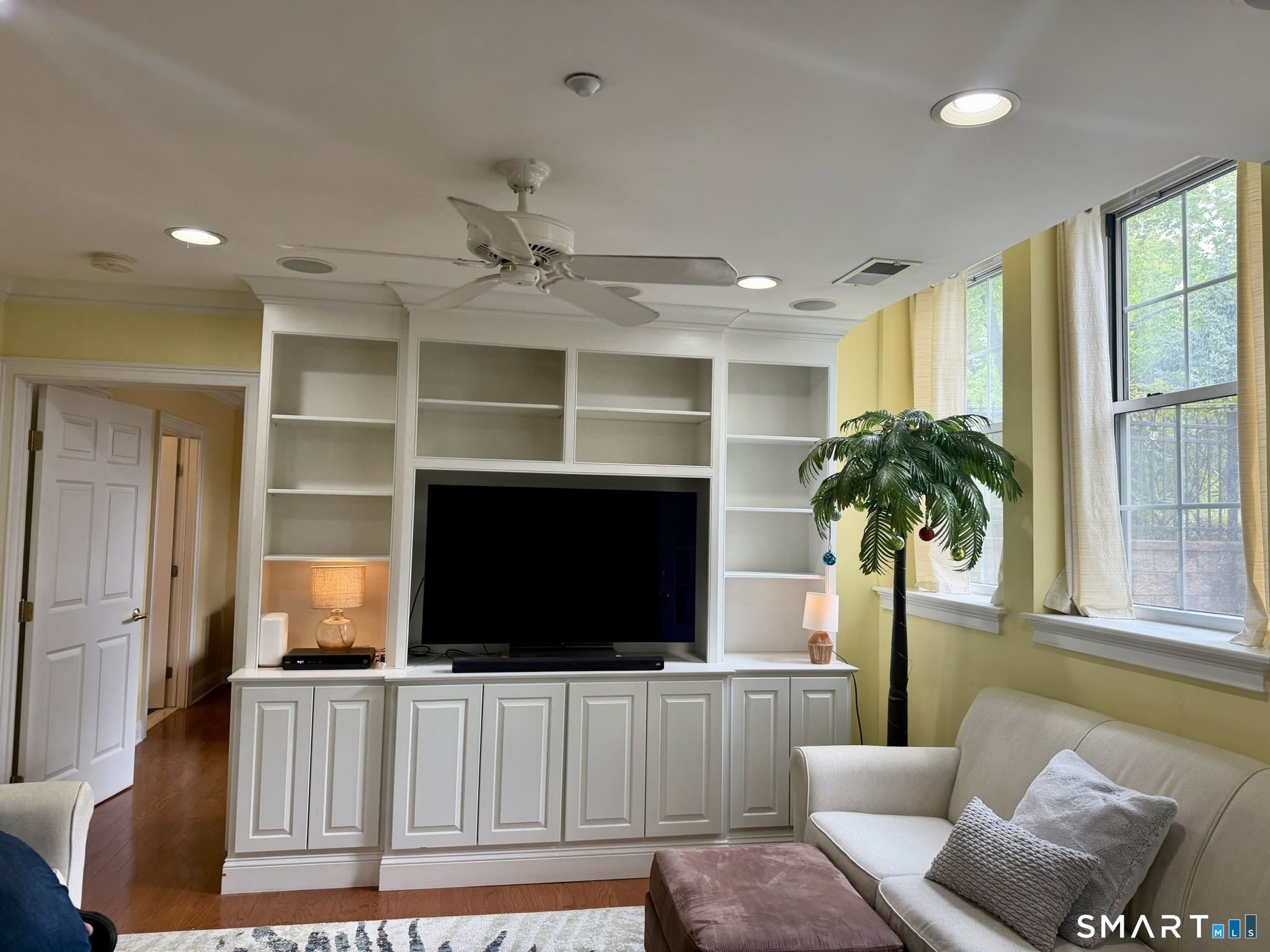 30 Schoolhouse Drive West Hartford CT 06110