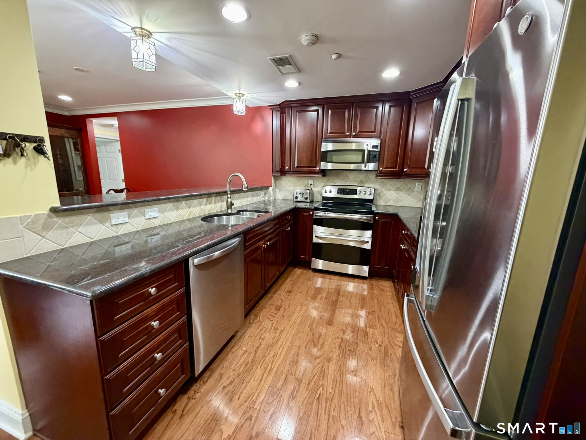 30 Schoolhouse Drive West Hartford CT 06110