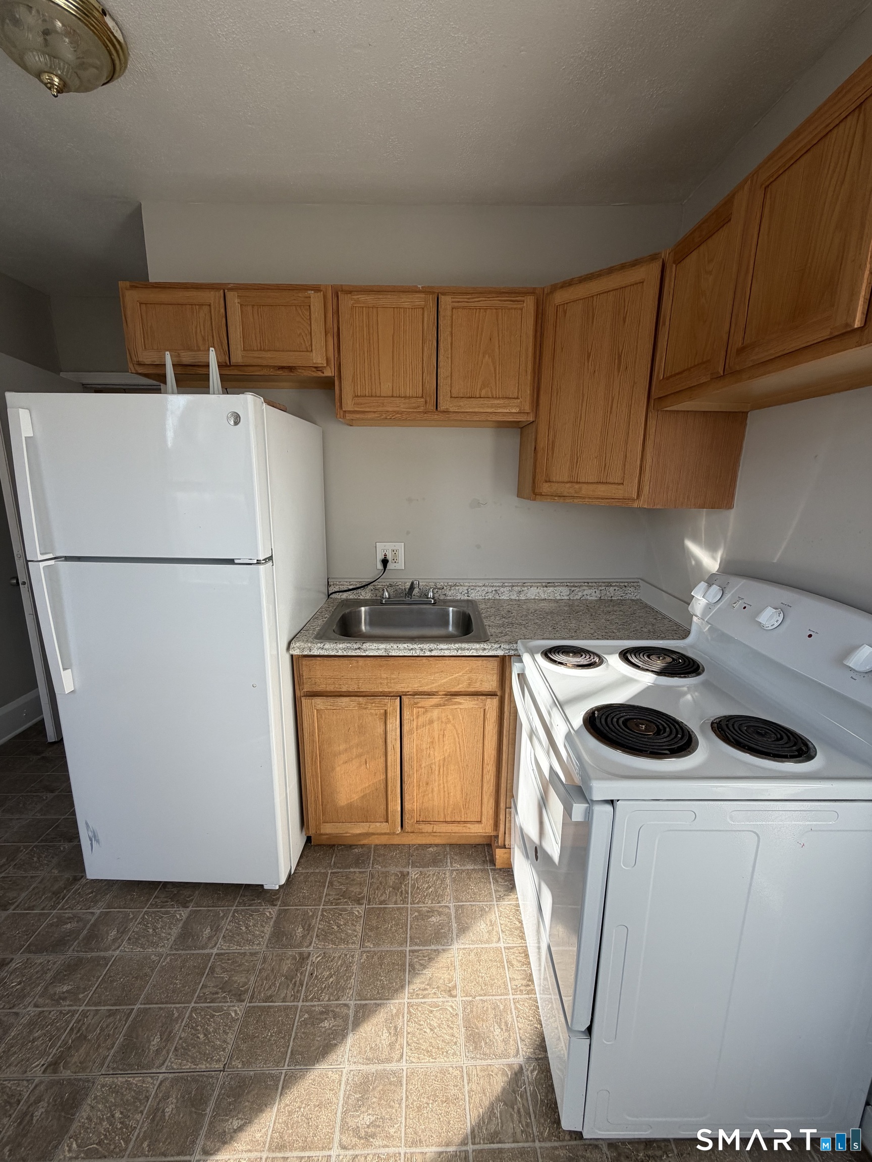 42 Summer Street Bristol CT 06010