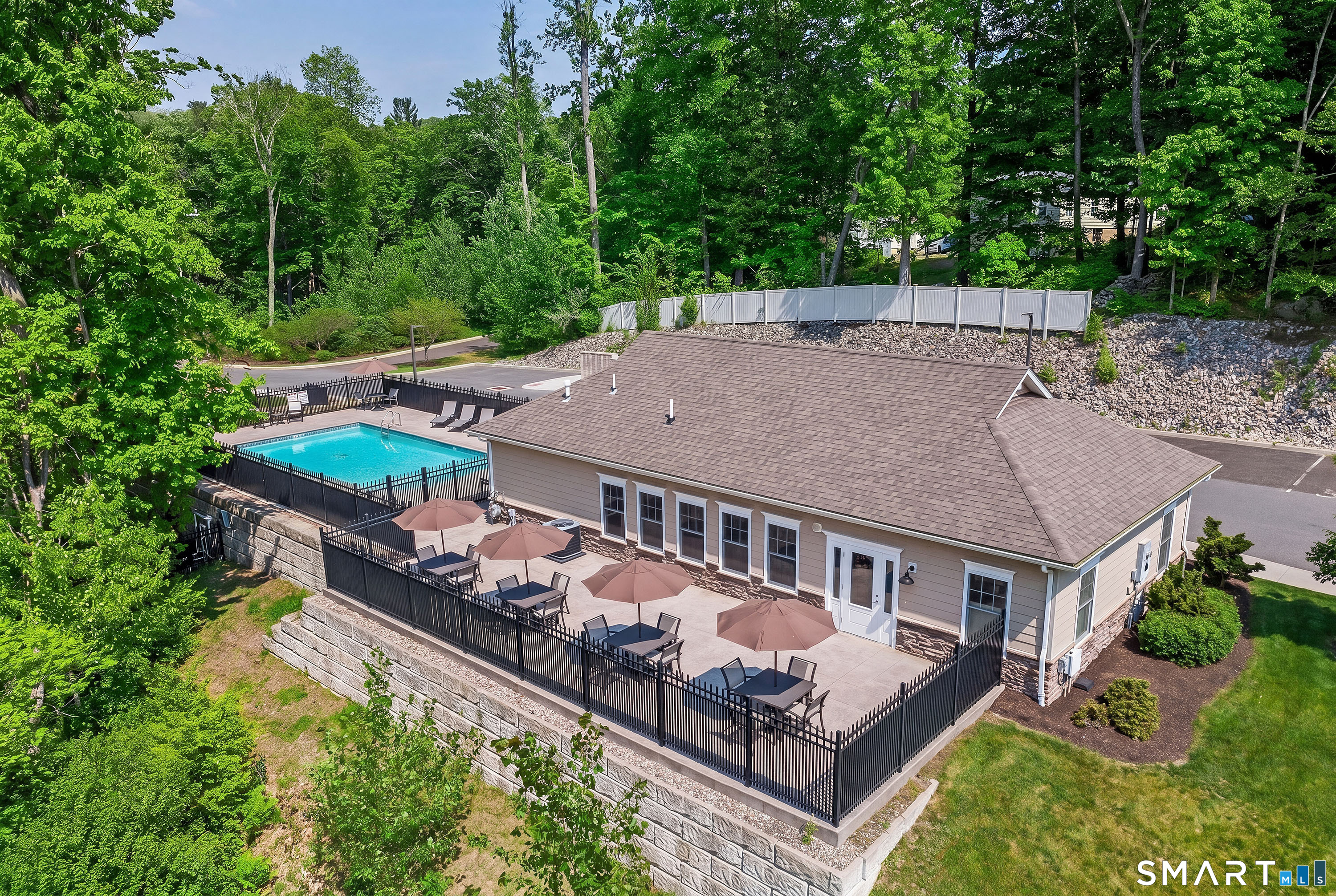 9 Covered Bridge Road Newtown CT 06470