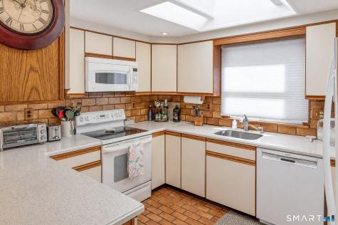 339 State Route 39 Route New Fairfield CT 06812