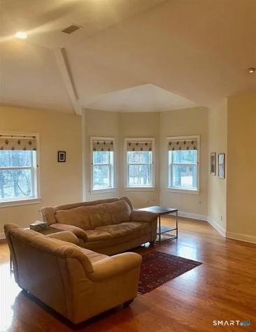 30 Stillview Road Stamford CT 06902