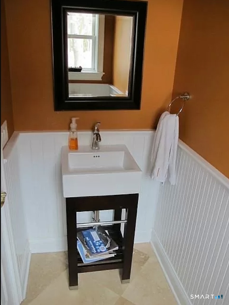 30 Stillview Road Stamford CT 06902