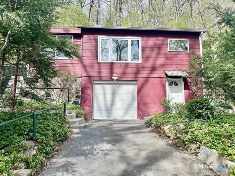 11 Bogus Hill Road New Fairfield CT 06812