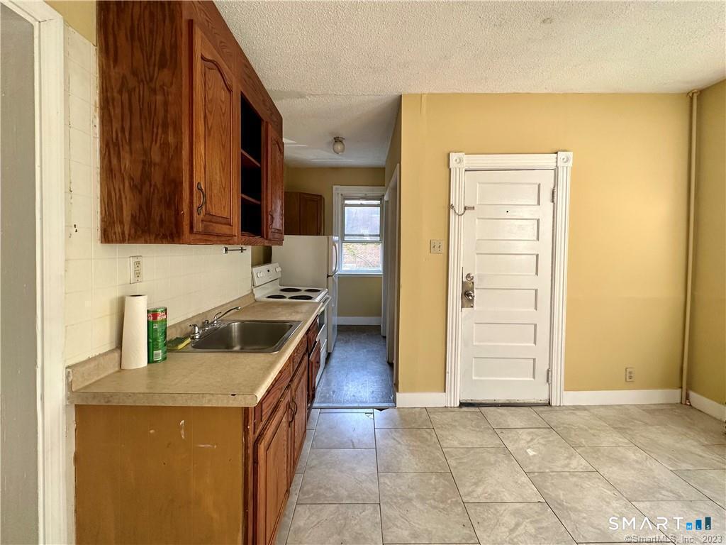 27 Union Street New Britain CT 06051