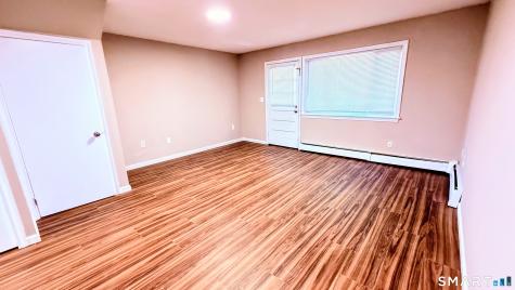 3 Camelot Drive Bloomfield CT 06002
