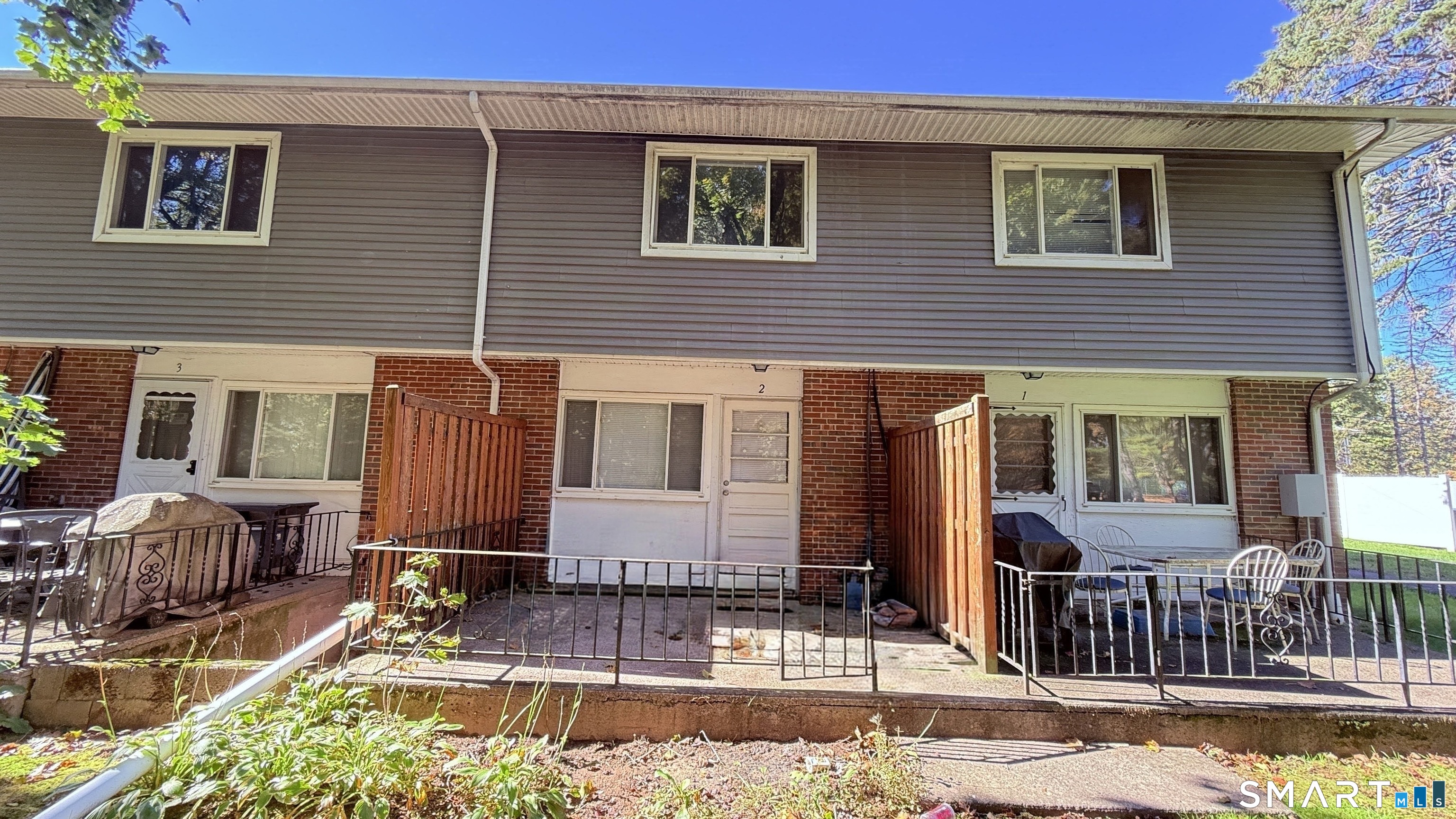 3 Camelot Drive Bloomfield CT 06002