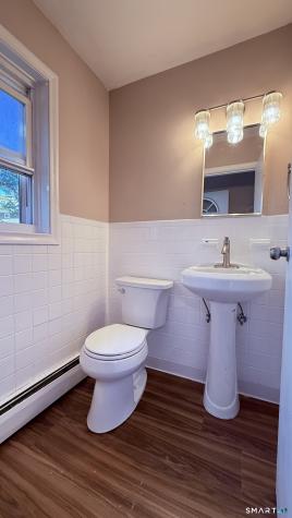 3 Camelot Drive Bloomfield CT 06002