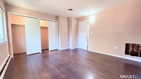 3 Camelot Drive Bloomfield CT 06002