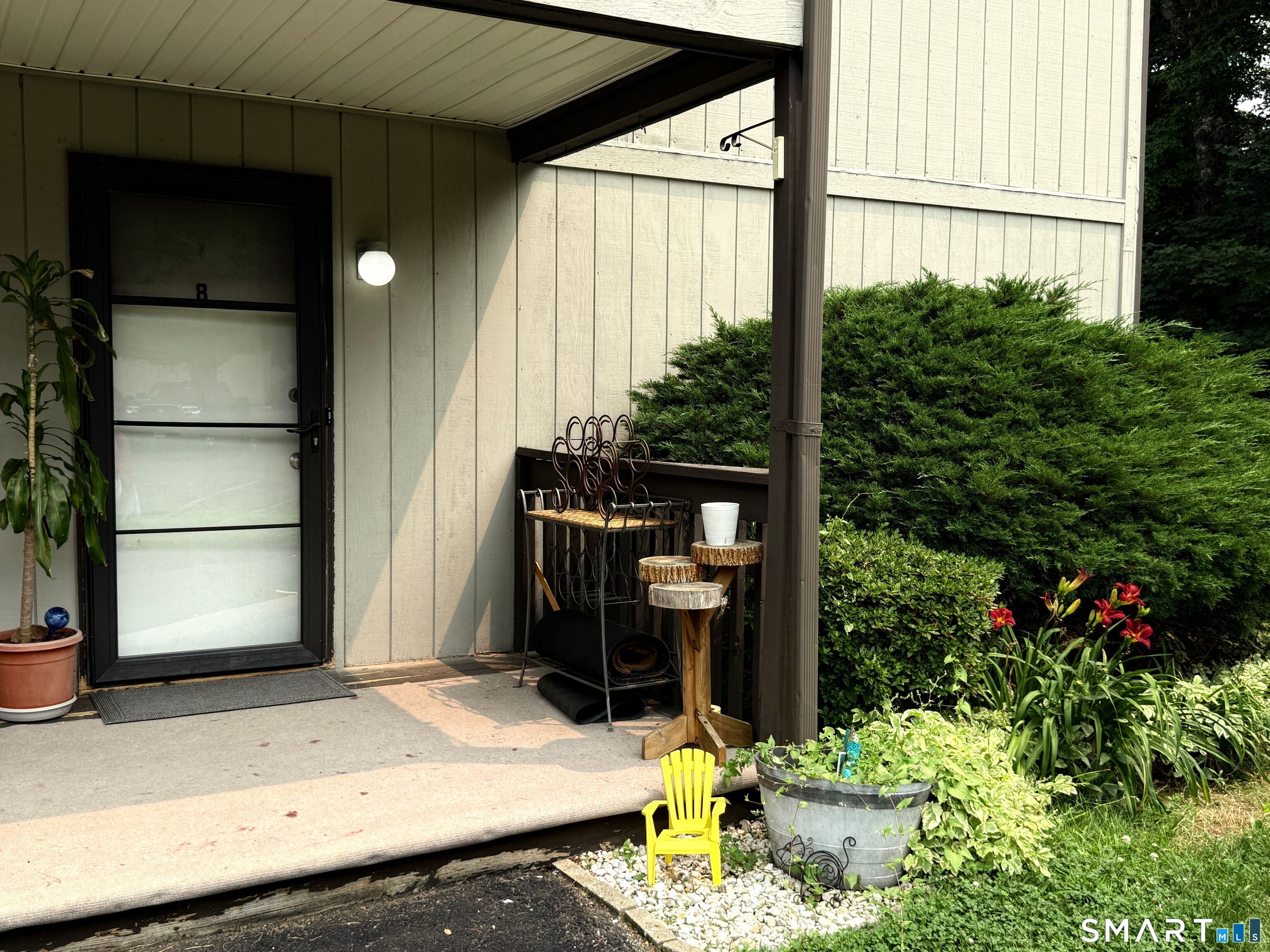 8 Pineview Drive Branford CT 06405