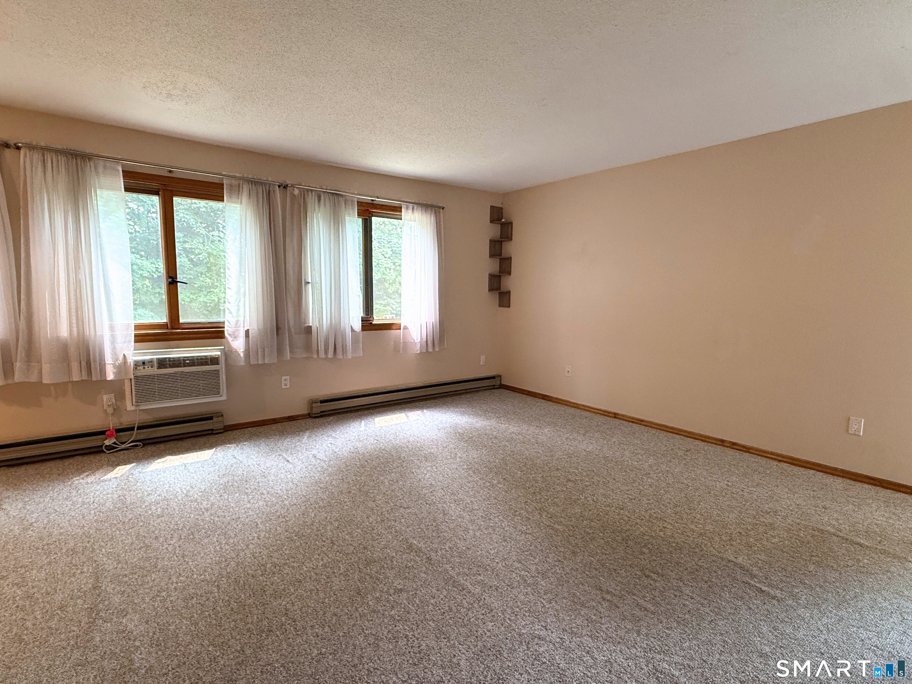 8 Pineview Drive Branford CT 06405