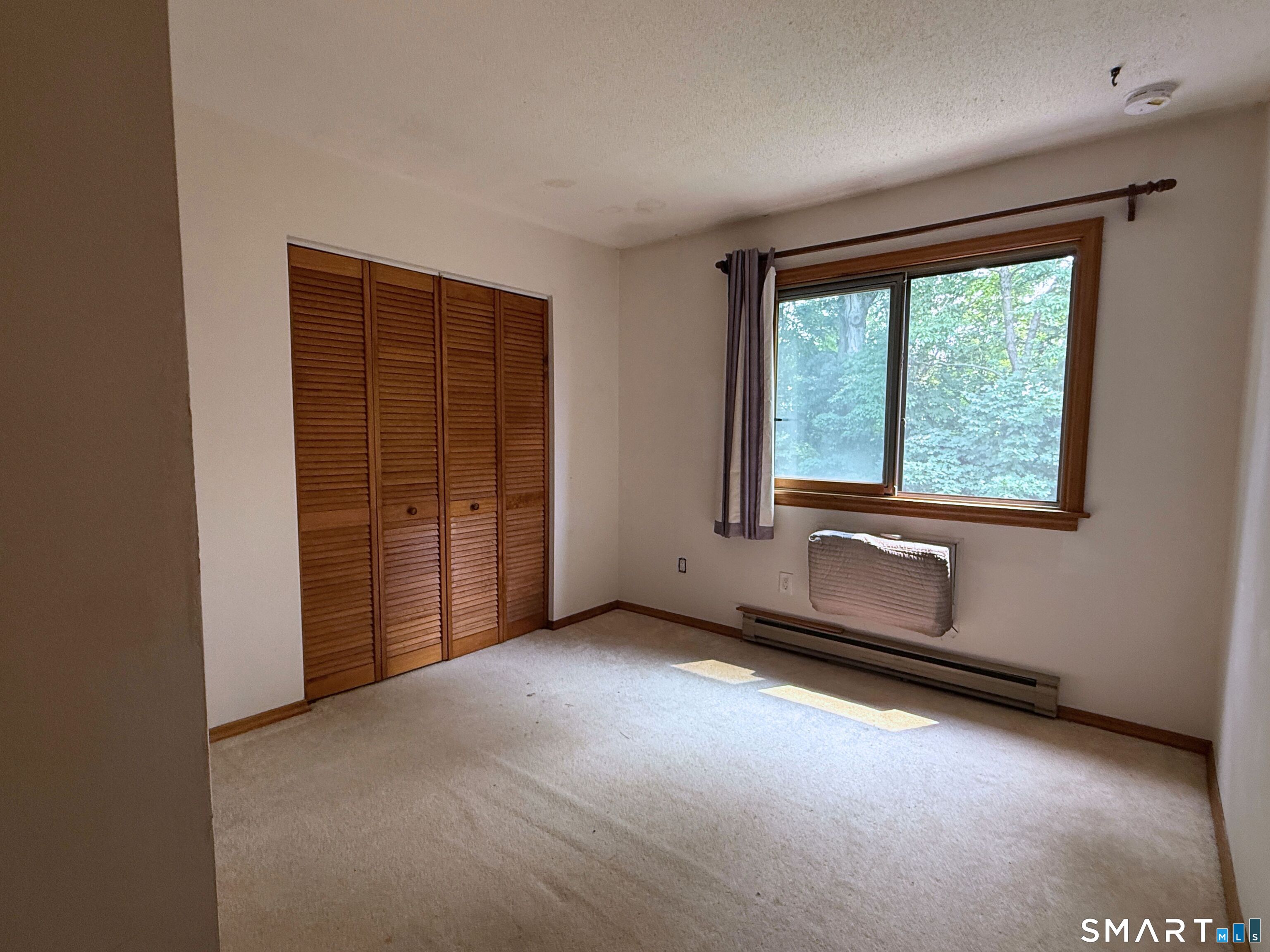 8 Pineview Drive Branford CT 06405