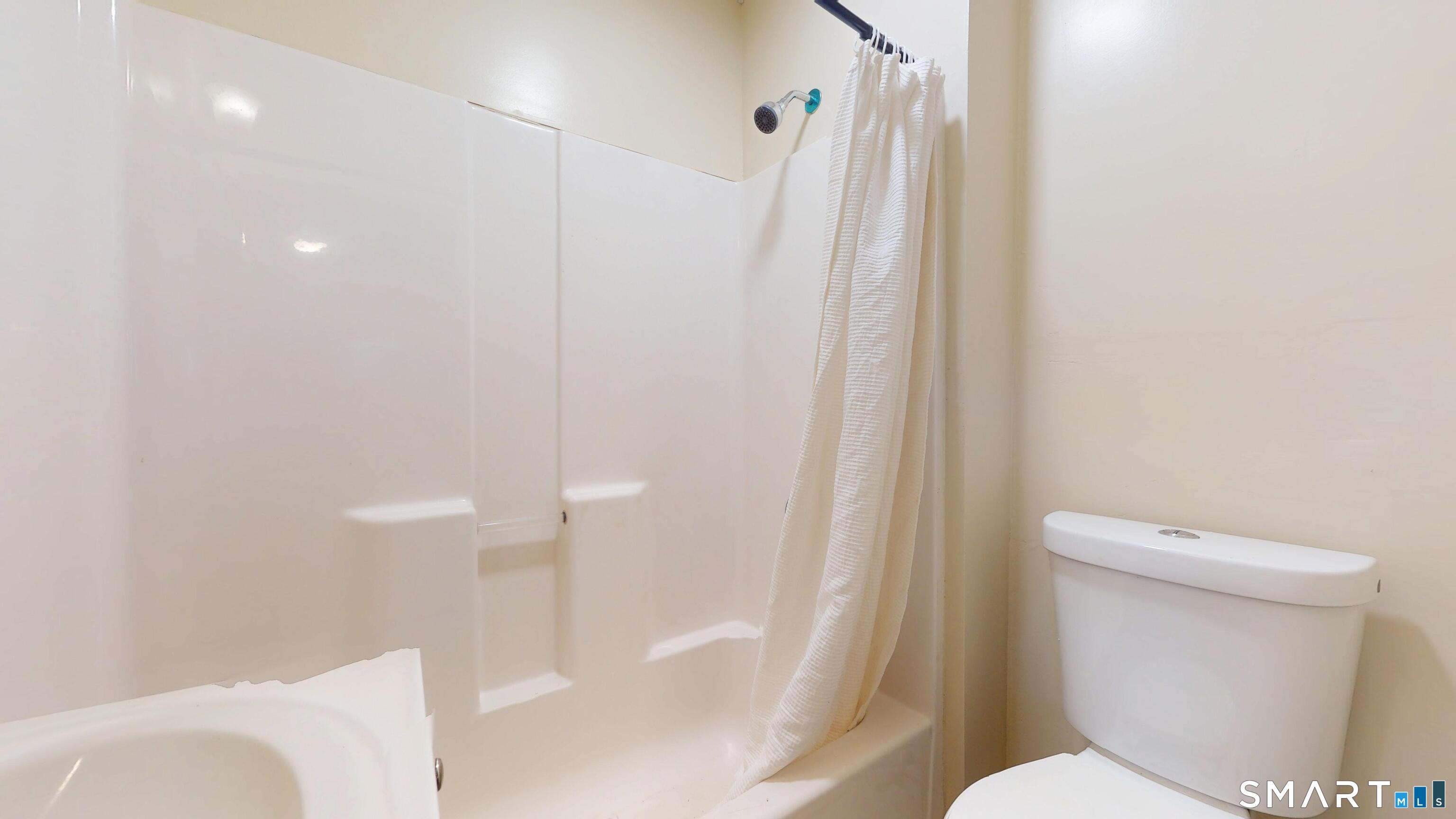 24 Madison Street Hartford CT 06106