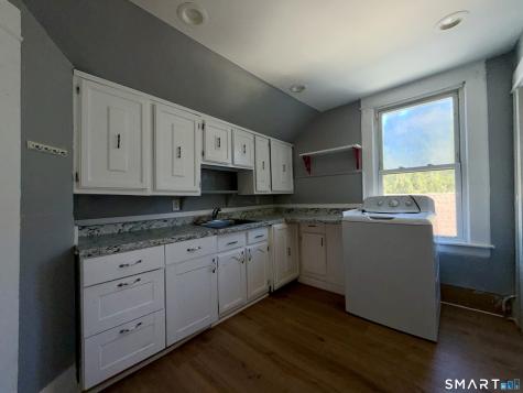 3 Hill Street Seymour CT 06483