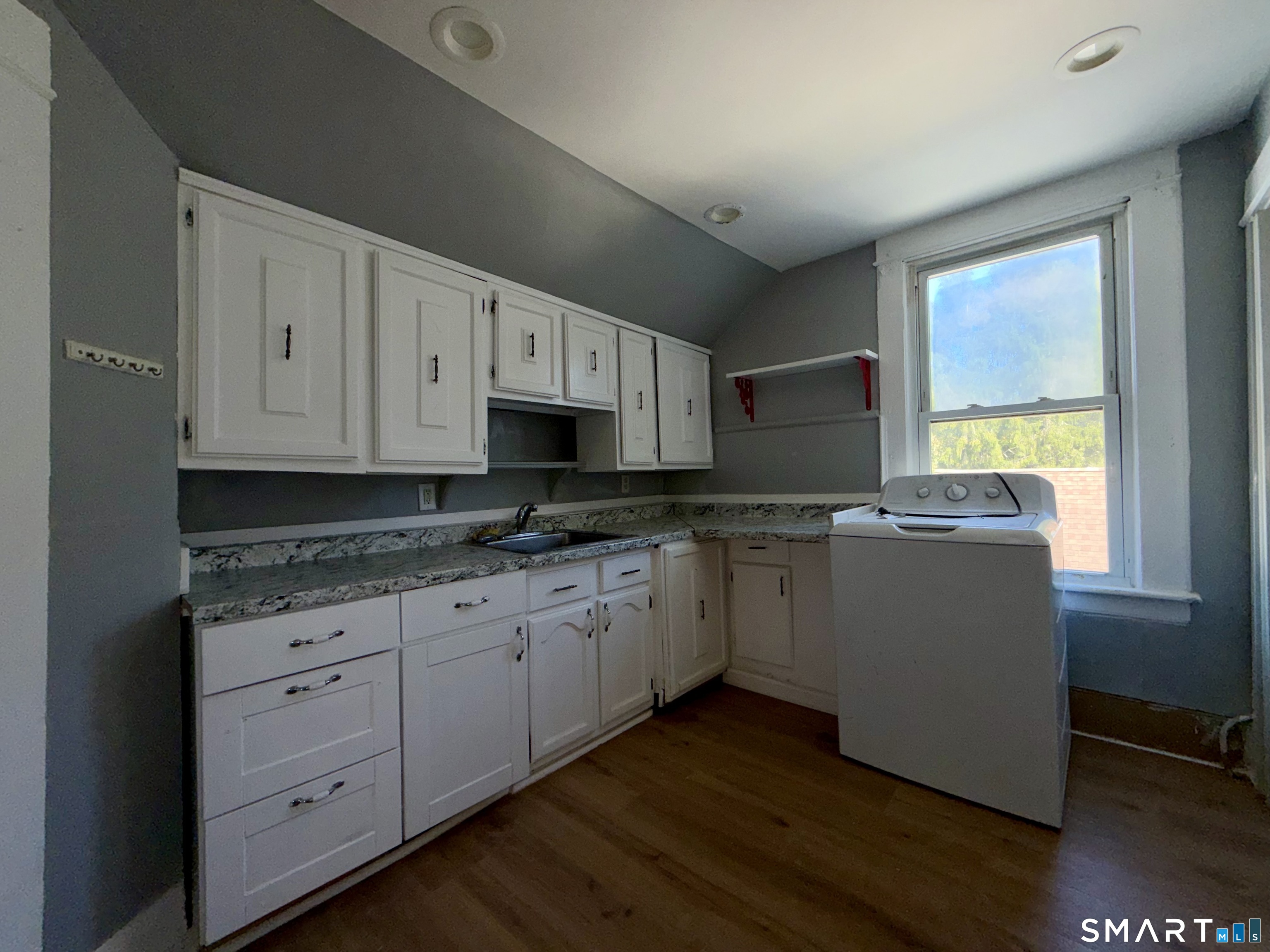 3 Hill Street Seymour CT 06483