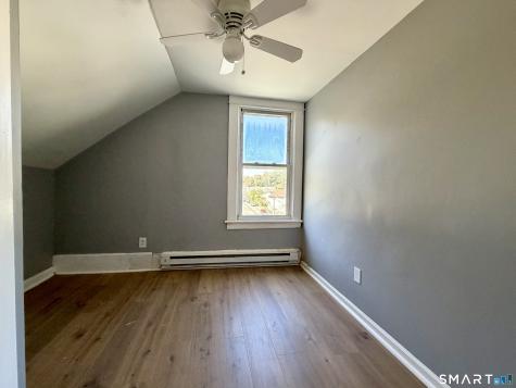 3 Hill Street Seymour CT 06483
