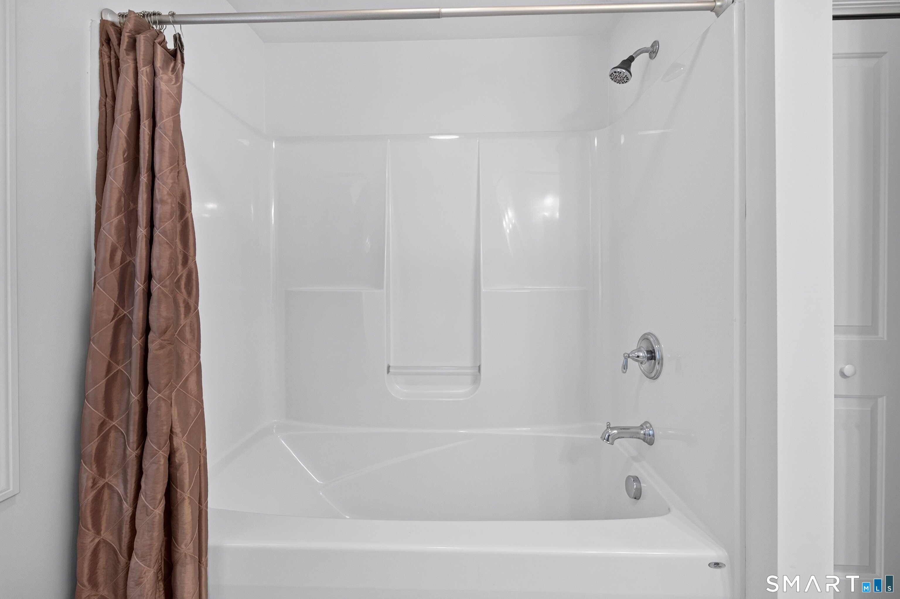 84 Harvest Court Newington CT 06111