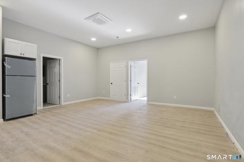 215 Bank Street New London CT 06320