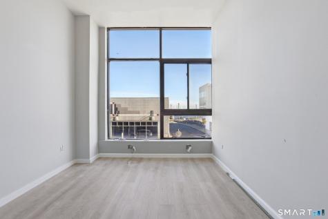 215 Bank Street New London CT 06320