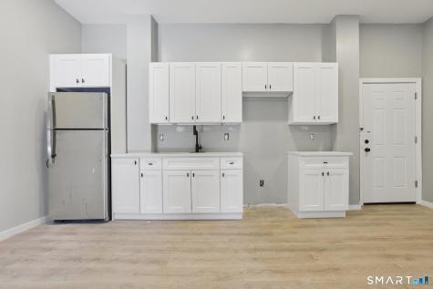 215 Bank Street New London CT 06320